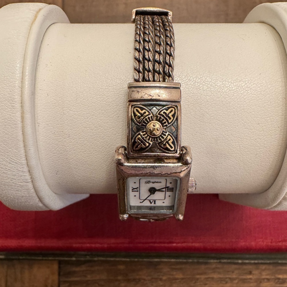 Brighton Monroe 1990s Watch: Two-Tone Celtic Heart Toggle Bracelet Watch - Picture 5 of 14
